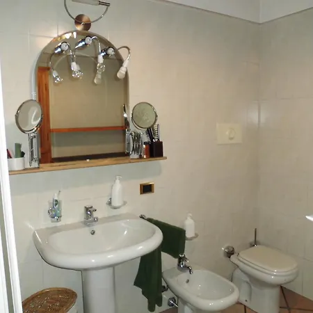 Oasi Tra Laghi & Monti Apartmán *