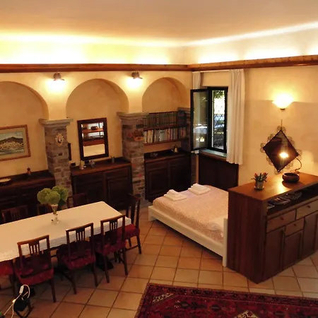 Oasi Tra Laghi & Monti *